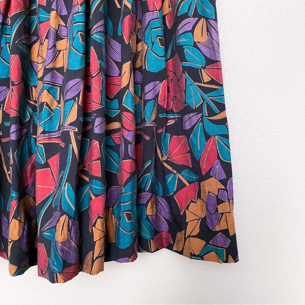 Vintage jewel-toned pleated skirt - Picture 5 of 12